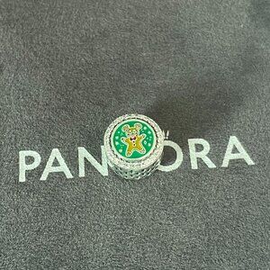 Pandora Disney Parks Merry Christmas Minnie Castle Candy Cane Pandora Charm